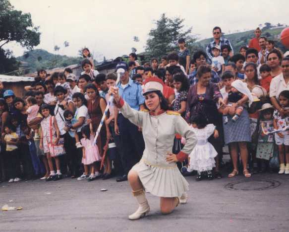 Belmis.jpg (33647 bytes)