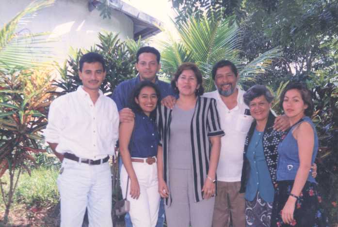 Maestros amigos.jpg (40580 bytes)