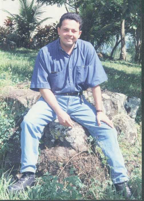 mifoto.JPG (53646 bytes)